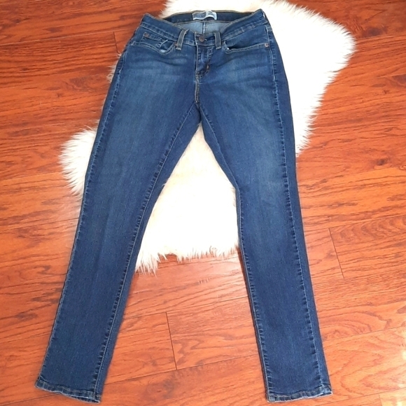 Levi's Curvy Skinny Jeans - Picture 3 of 5